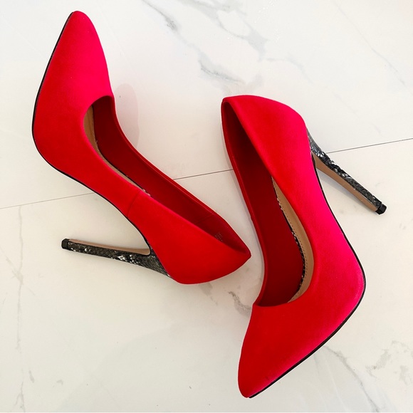 Shoedazzle Dani Classic Pump 7 Red Faux Suede Black Snake Stiletto Heels - Picture 6 of 10